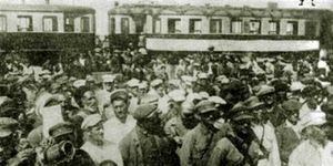 Торжественное открытие движения на электрифицированном участке Баку г Сабунчи 8 июля 1926.jpg