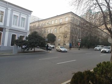 Баку, бывш. здание Института микробиологии и медицины (2021 г.)